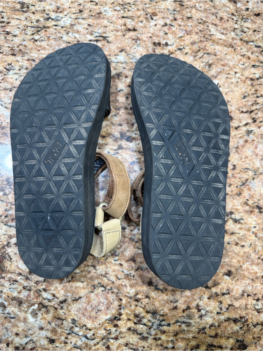 Teva Midform Universal Leather Sandals size 9 - Picture 4 of 7
